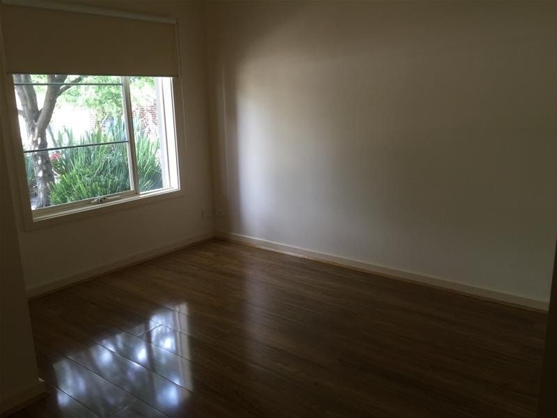 12 Tilbavale Close, Hallam VIC 3803