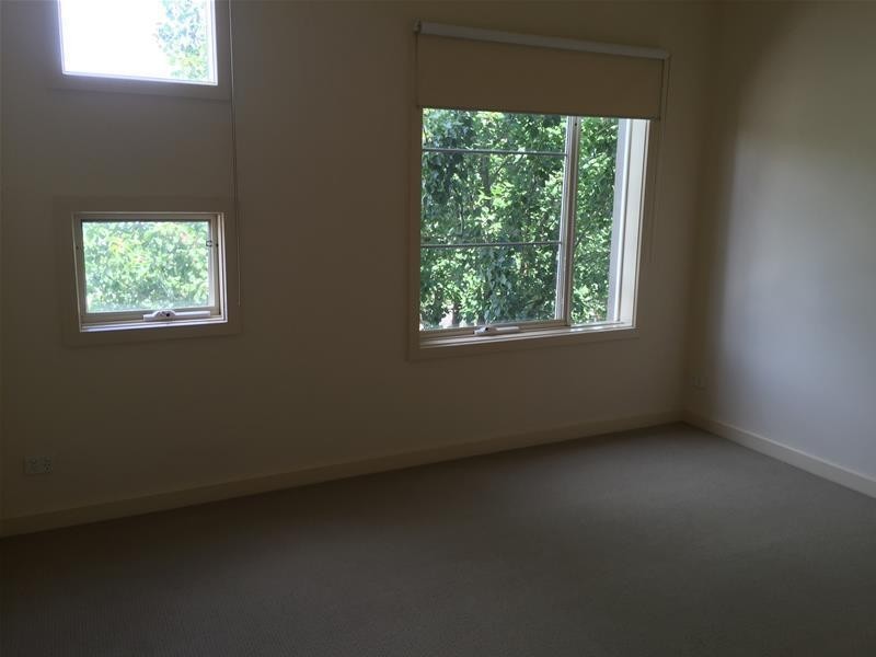 12 Tilbavale Close, Hallam VIC 3803