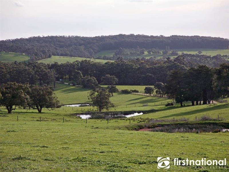 90 Weatherhead Road, Tynong North VIC 3813