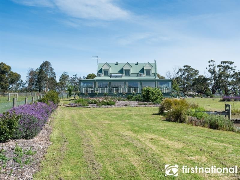 965 McDonalds Drain Road West, Pakenham VIC 3810