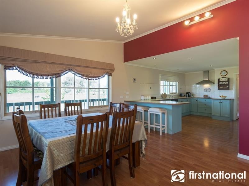 965 McDonalds Drain Road West, Pakenham VIC 3810