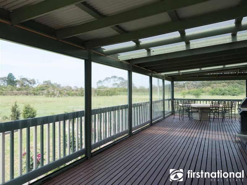 965 McDonalds Drain Road West, Pakenham VIC 3810