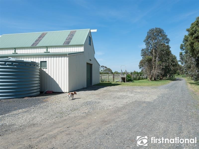 965 McDonalds Drain Road West, Pakenham VIC 3810