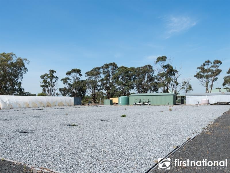 965 McDonalds Drain Road West, Pakenham VIC 3810