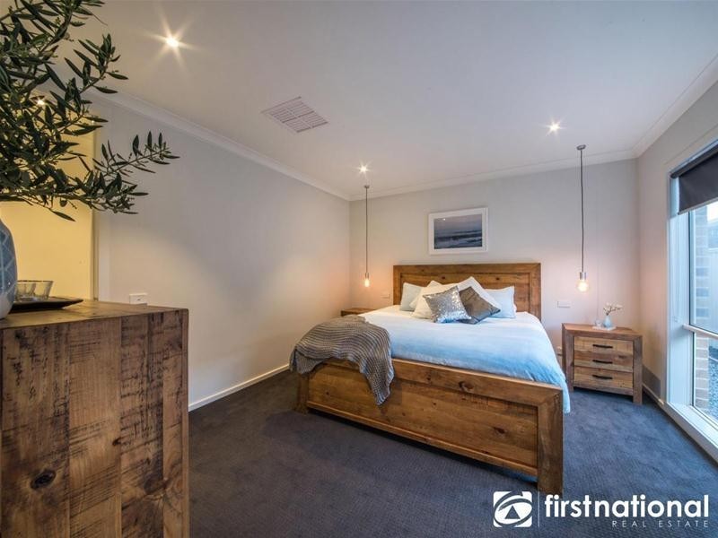 7 Edenbrook Circuit, Pakenham VIC 3810