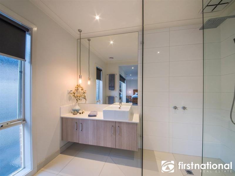 7 Edenbrook Circuit, Pakenham VIC 3810