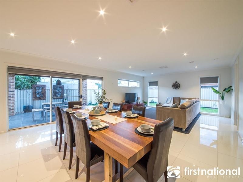 7 Edenbrook Circuit, Pakenham VIC 3810