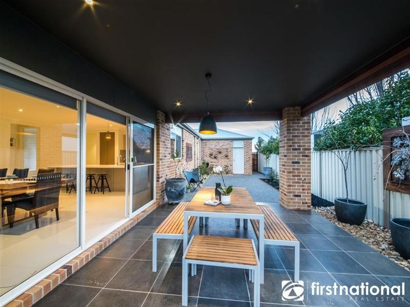 7 Edenbrook Circuit, Pakenham VIC 3810