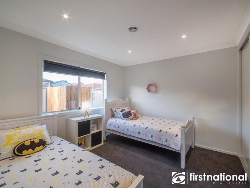 7 Edenbrook Circuit, Pakenham VIC 3810