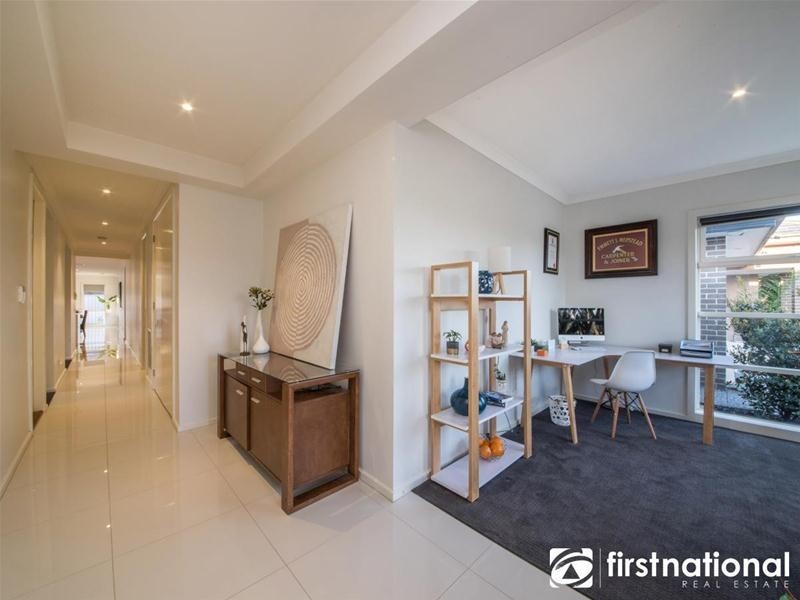 7 Edenbrook Circuit, Pakenham VIC 3810