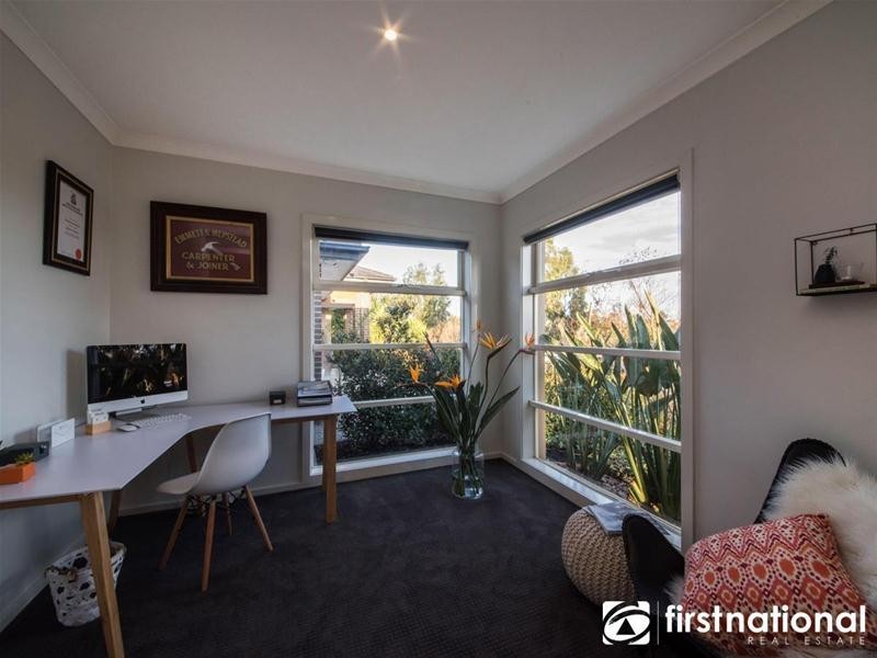 7 Edenbrook Circuit, Pakenham VIC 3810