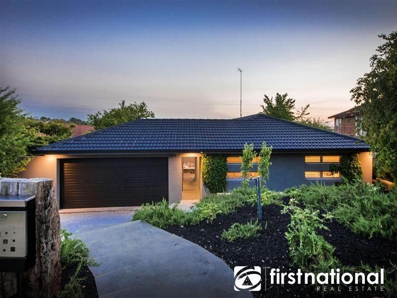 21 Kramer Drive, Berwick VIC 3806