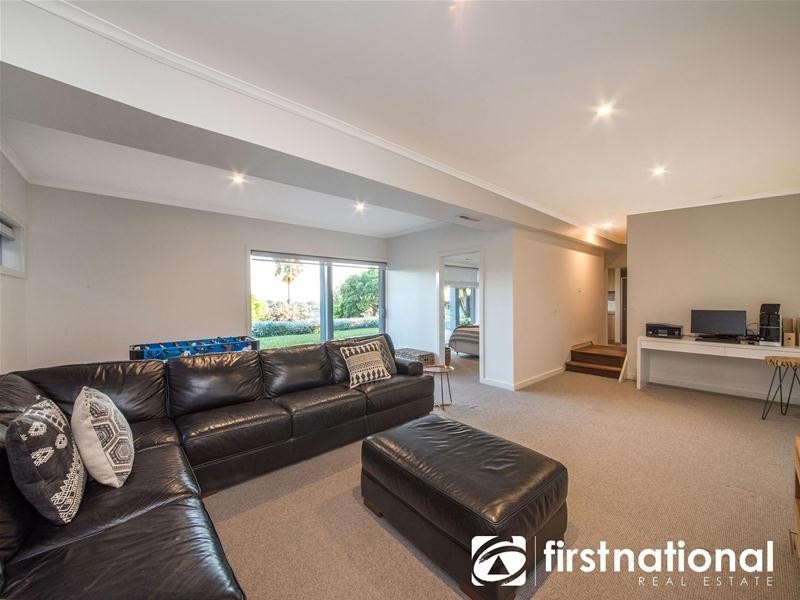 21 Kramer Drive, Berwick VIC 3806