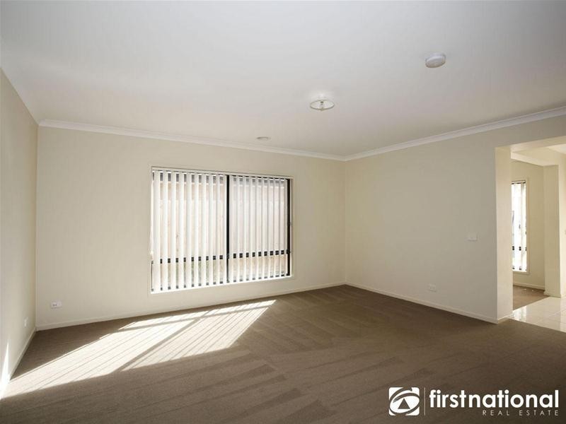 20 Webster Way, Pakenham VIC 3810