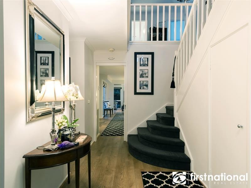 5 Lightwood Court, Berwick VIC 3806