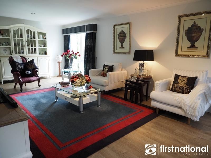 5 Lightwood Court, Berwick VIC 3806