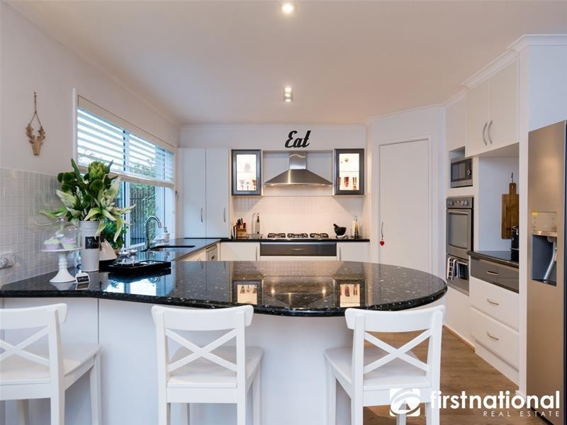 5 Lightwood Court, Berwick VIC 3806