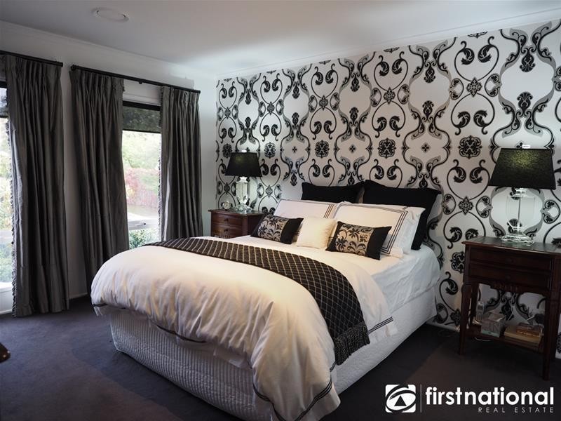 5 Lightwood Court, Berwick VIC 3806