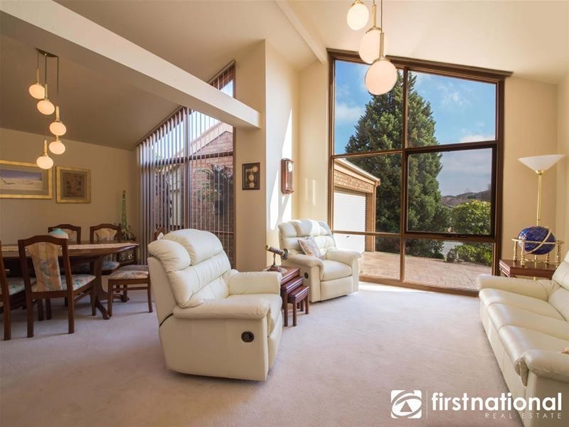 74 Avebury Drive, Berwick VIC 3806