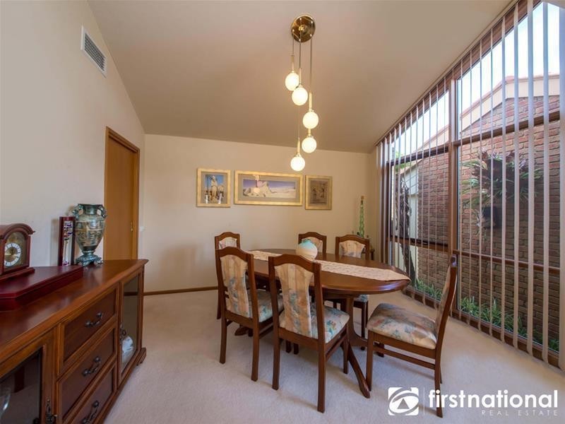 74 Avebury Drive, Berwick VIC 3806