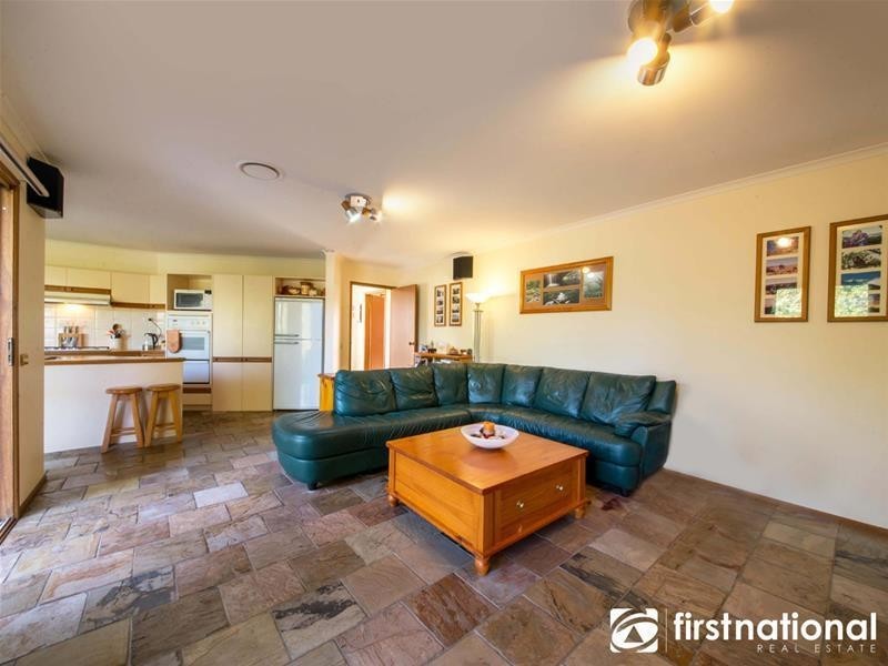 74 Avebury Drive, Berwick VIC 3806