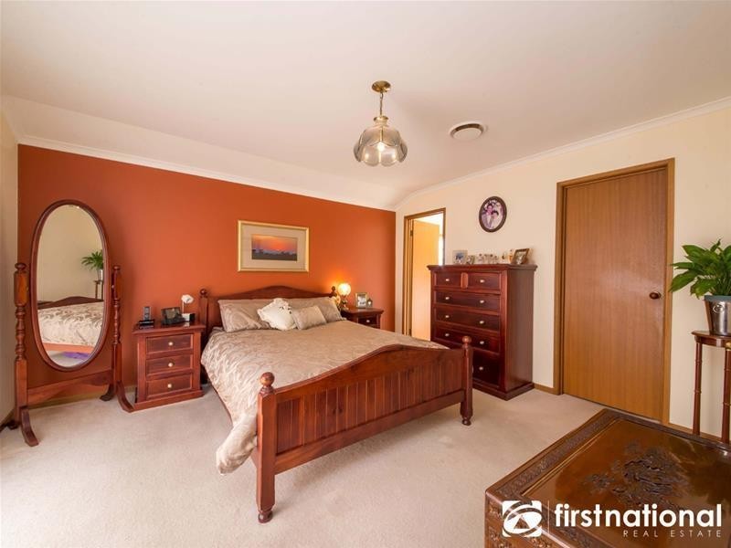 74 Avebury Drive, Berwick VIC 3806
