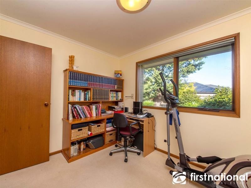 74 Avebury Drive, Berwick VIC 3806