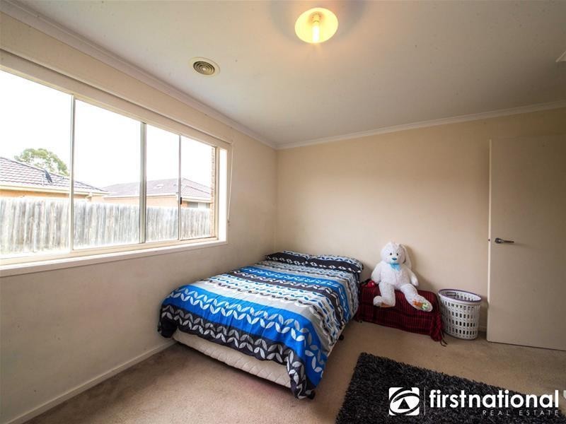 15 Sunbird Avenue, Cranbourne VIC 3977