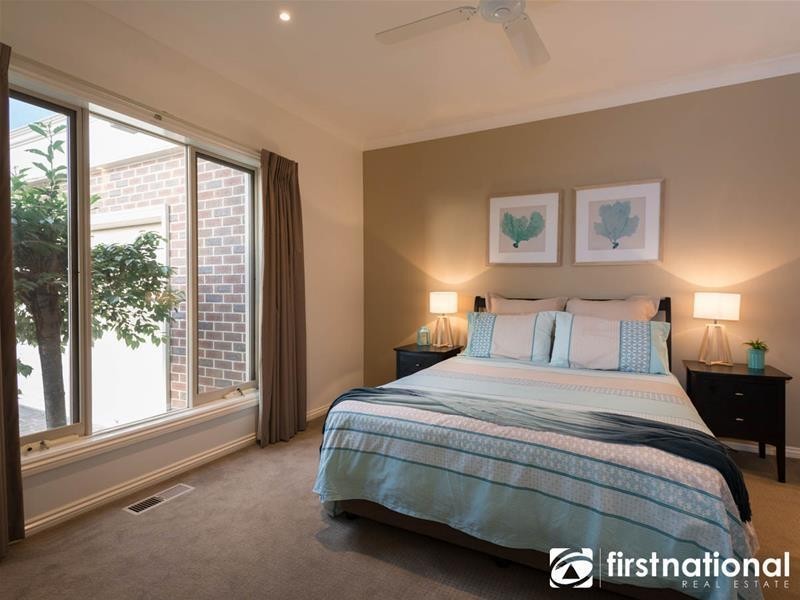 43 Leemak  Crescent, Berwick VIC 3806