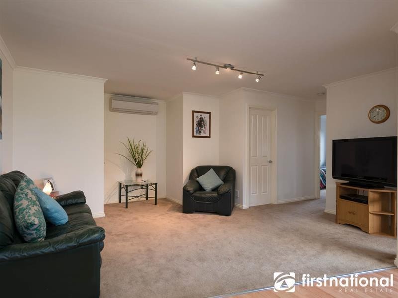 43 Leemak  Crescent, Berwick VIC 3806