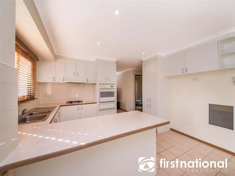 25 Coolong Avenue, Berwick VIC 3806