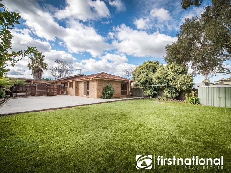 25 Coolong Avenue, Berwick VIC 3806