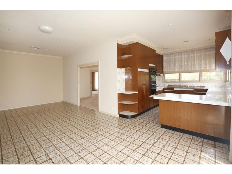 110 Clyde Five Ways Road, Clyde VIC 3978