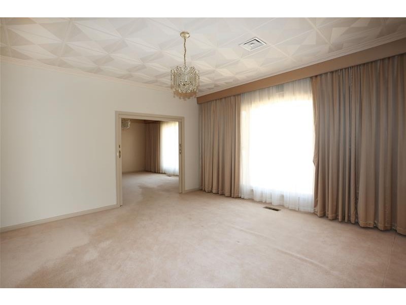 110 Clyde Five Ways Road, Clyde VIC 3978