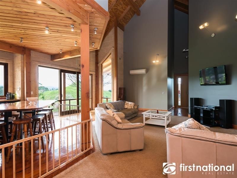 340 Sanders Road, Garfield North VIC 3814