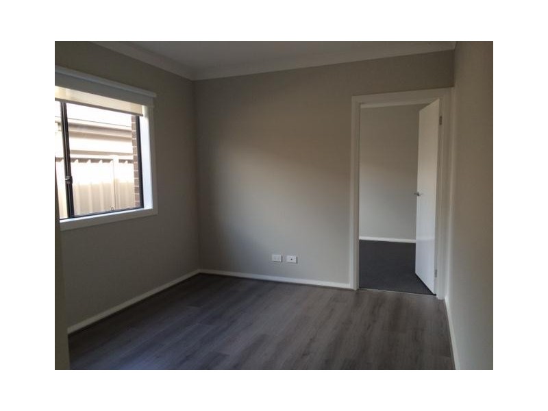 3 Leon Way, Pakenham VIC 3810