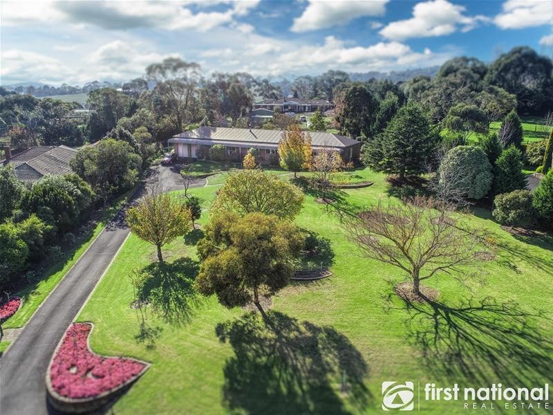 11 Angela Court, Narre Warren North VIC 3804