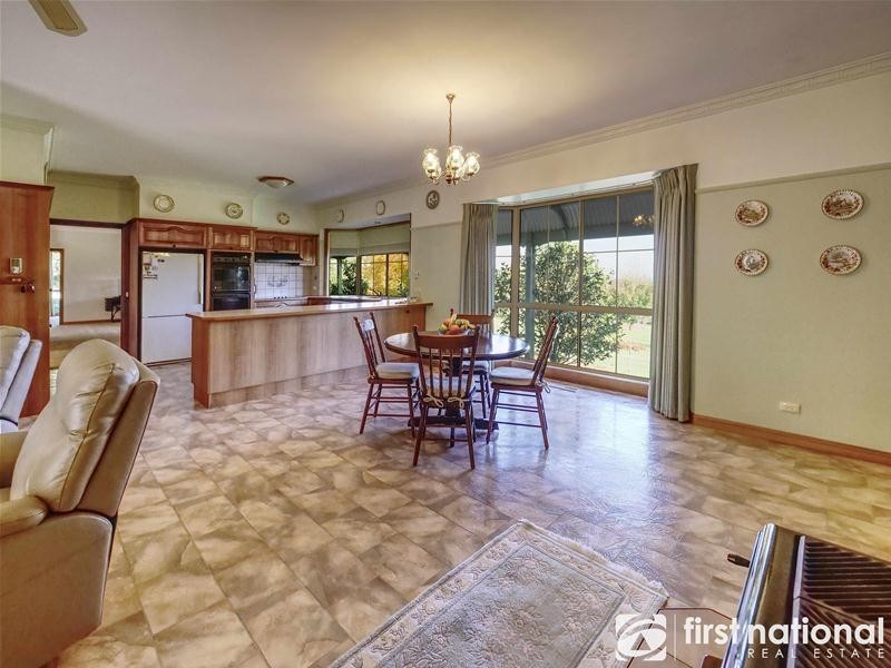 11 Angela Court, Narre Warren North VIC 3804