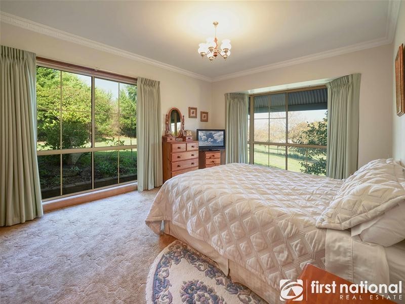 11 Angela Court, Narre Warren North VIC 3804