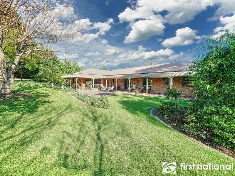 11 Angela Court, Narre Warren North VIC 3804