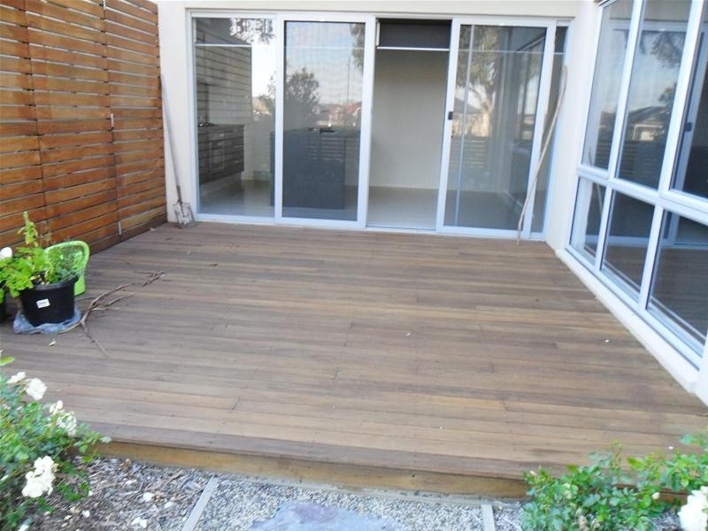 8 Manna Row, Officer VIC 3809