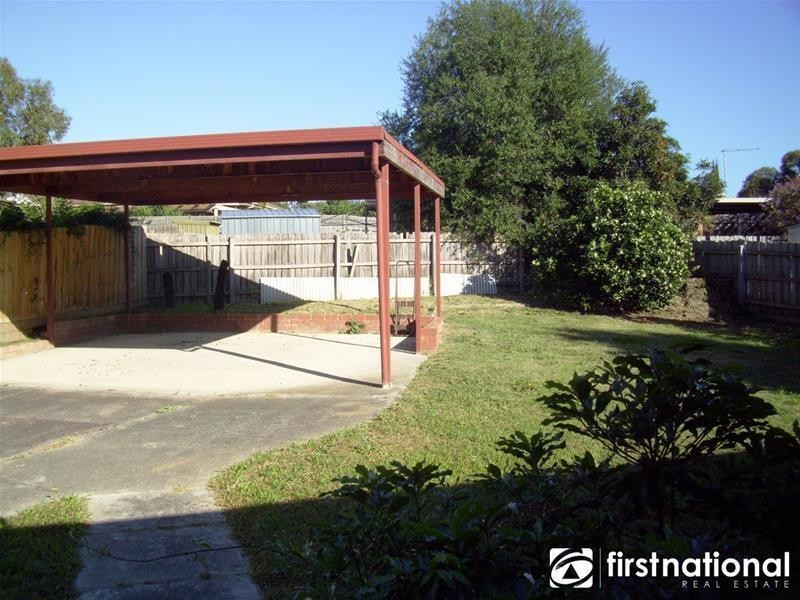 5 Blackwood Drive, Narre Warren VIC 3805