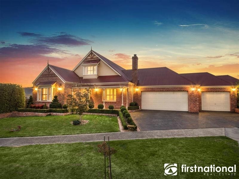 5 Brennan Court, Berwick VIC 3806