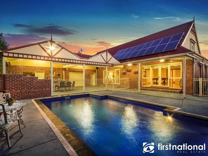 5 Brennan Court, Berwick VIC 3806