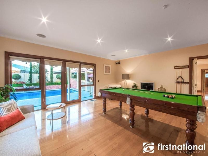 5 Brennan Court, Berwick VIC 3806