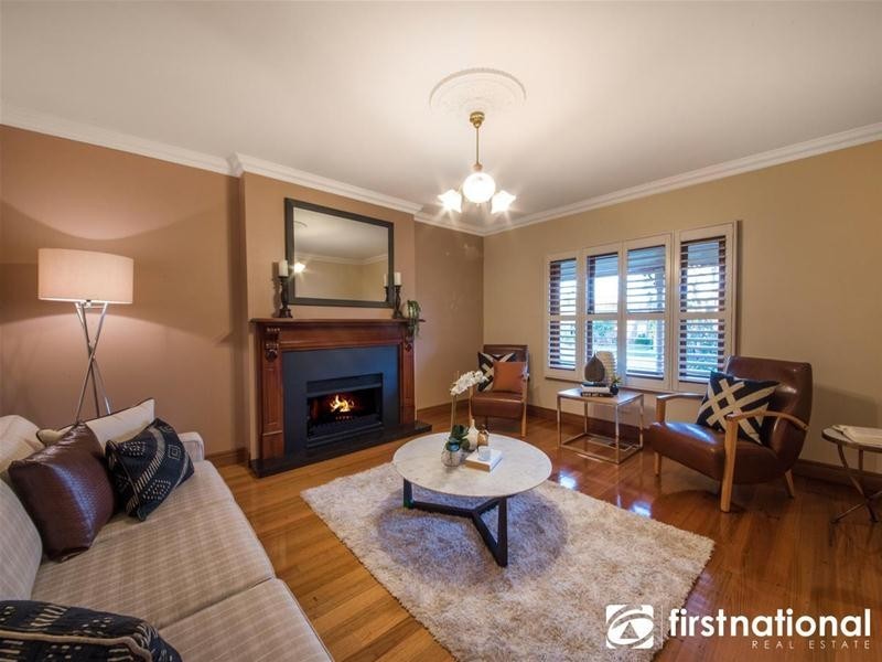 5 Brennan Court, Berwick VIC 3806