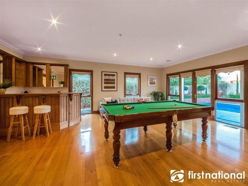 5 Brennan Court, Berwick VIC 3806