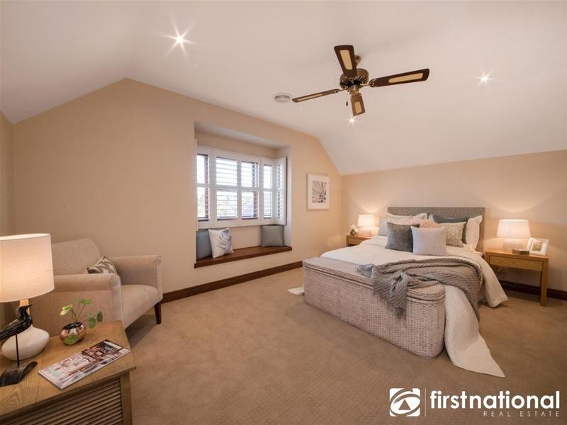 5 Brennan Court, Berwick VIC 3806