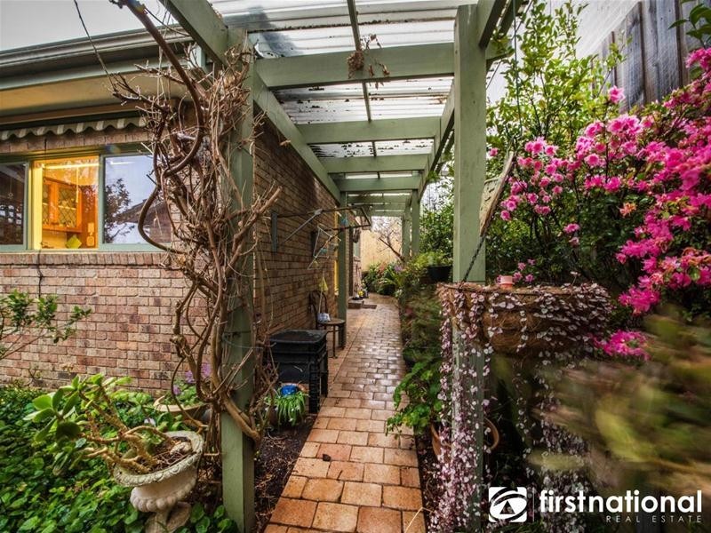 2/97 High Street, Berwick VIC 3806