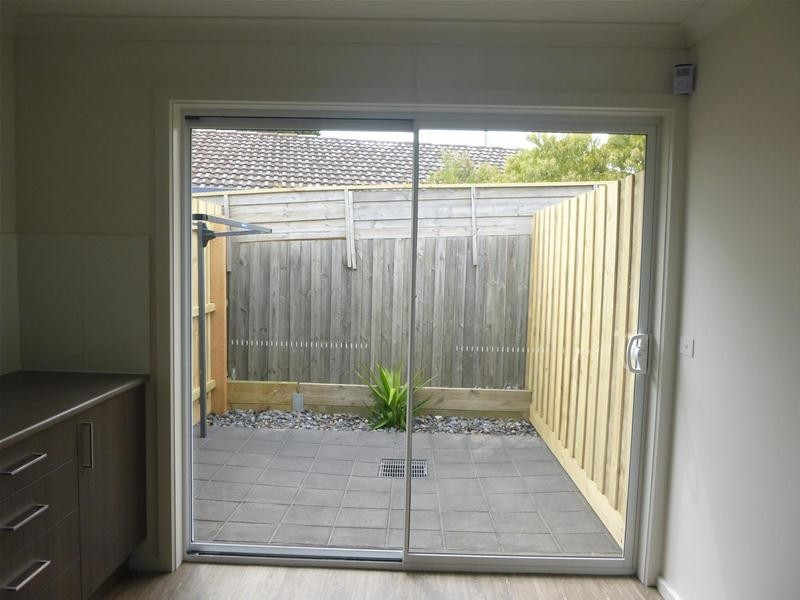 6/4 Cranbourne Drive, Cranbourne VIC 3977